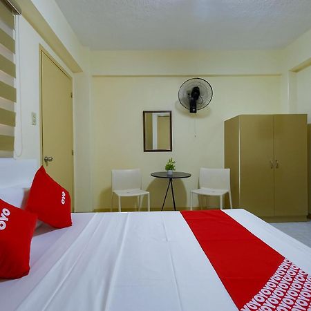 Oyo 840 Orangenest Apartelle Манила Экстерьер фото