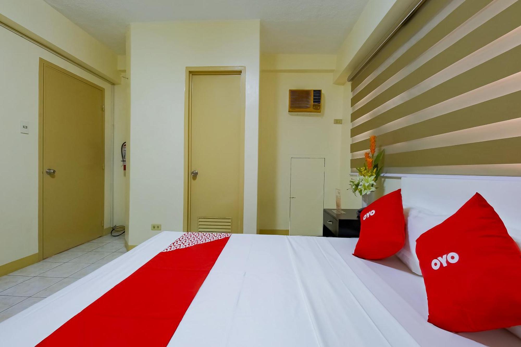 Oyo 840 Orangenest Apartelle Манила Экстерьер фото