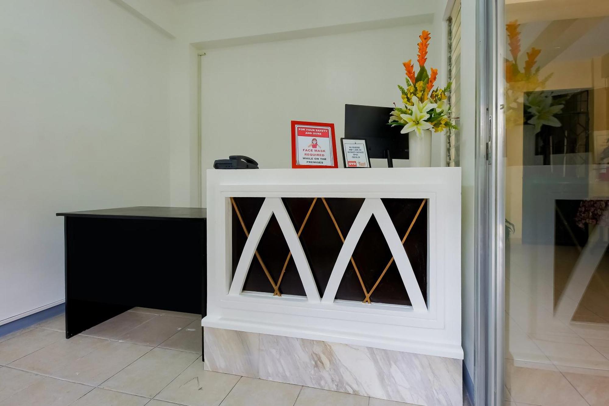 Oyo 840 Orangenest Apartelle Манила Экстерьер фото