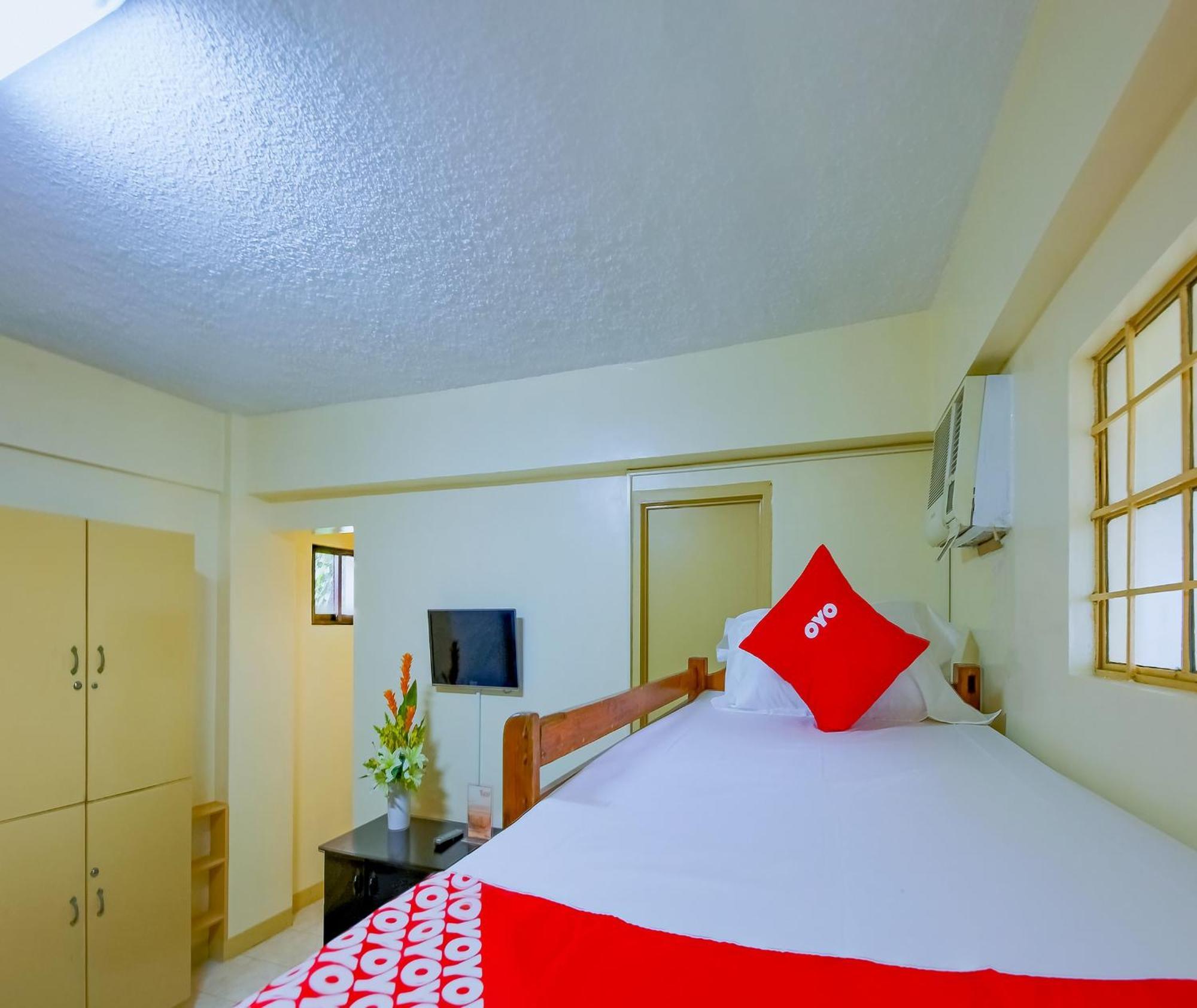Oyo 840 Orangenest Apartelle Манила Экстерьер фото