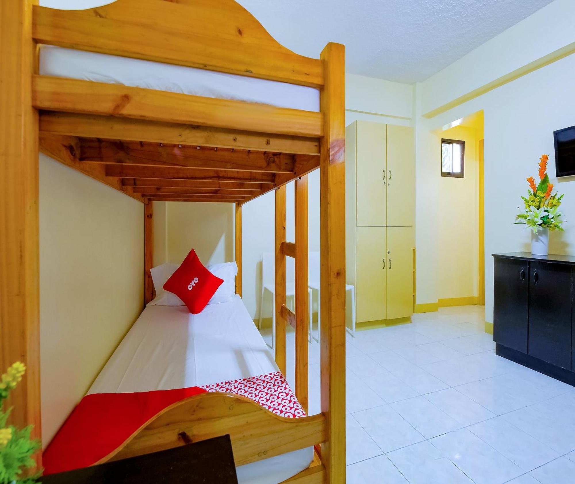 Oyo 840 Orangenest Apartelle Манила Экстерьер фото