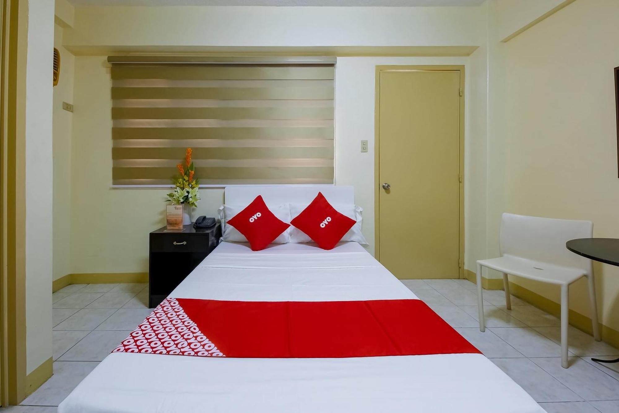 Oyo 840 Orangenest Apartelle Манила Экстерьер фото