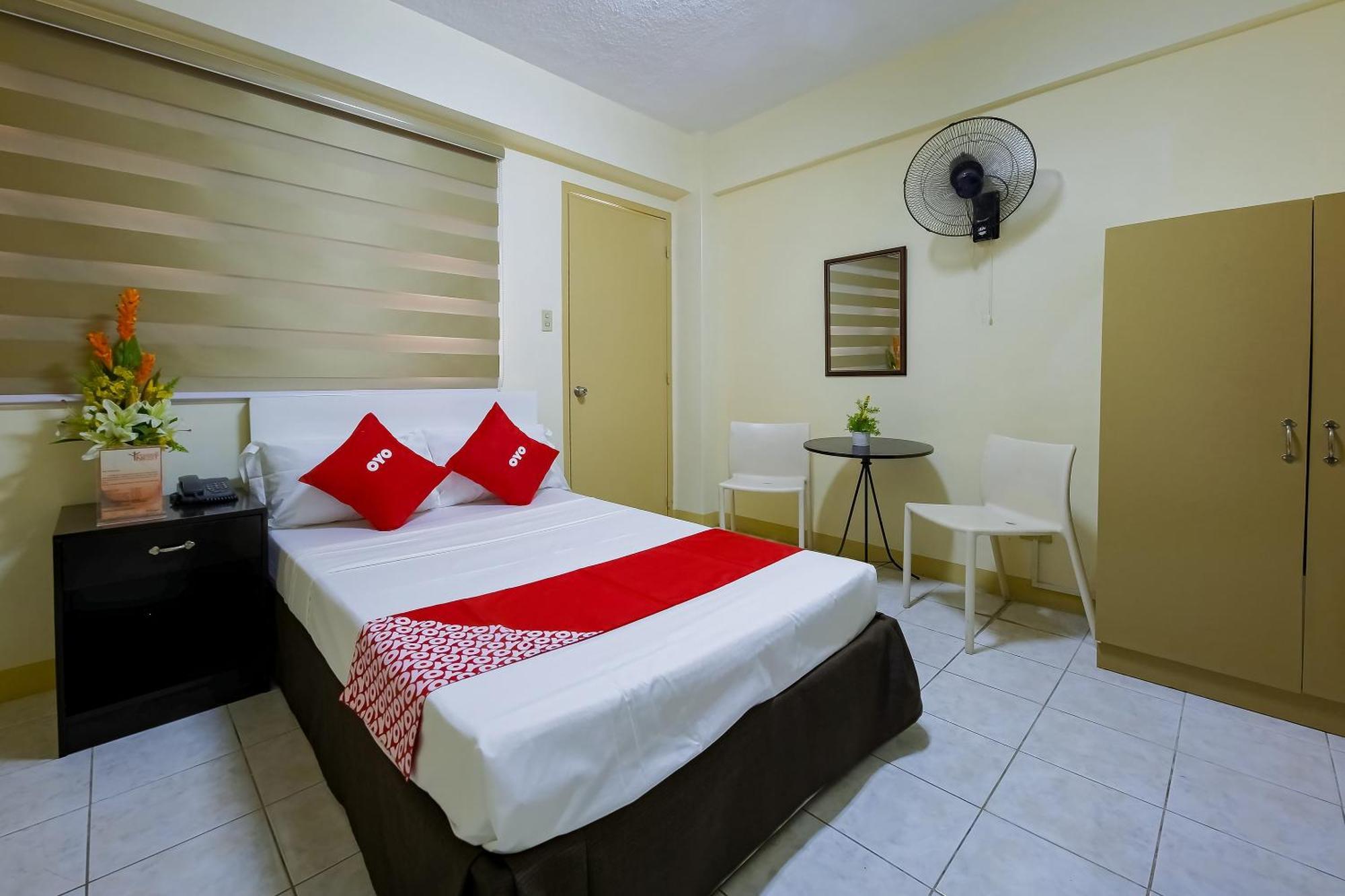 Oyo 840 Orangenest Apartelle Манила Экстерьер фото