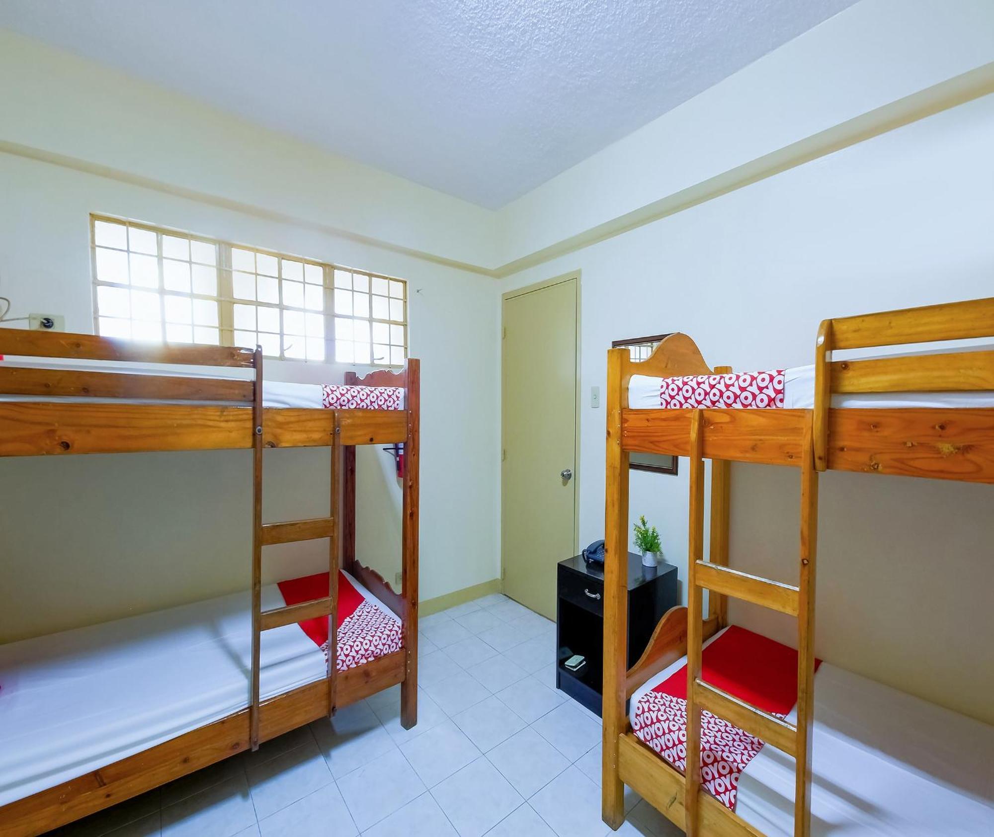 Oyo 840 Orangenest Apartelle Манила Экстерьер фото