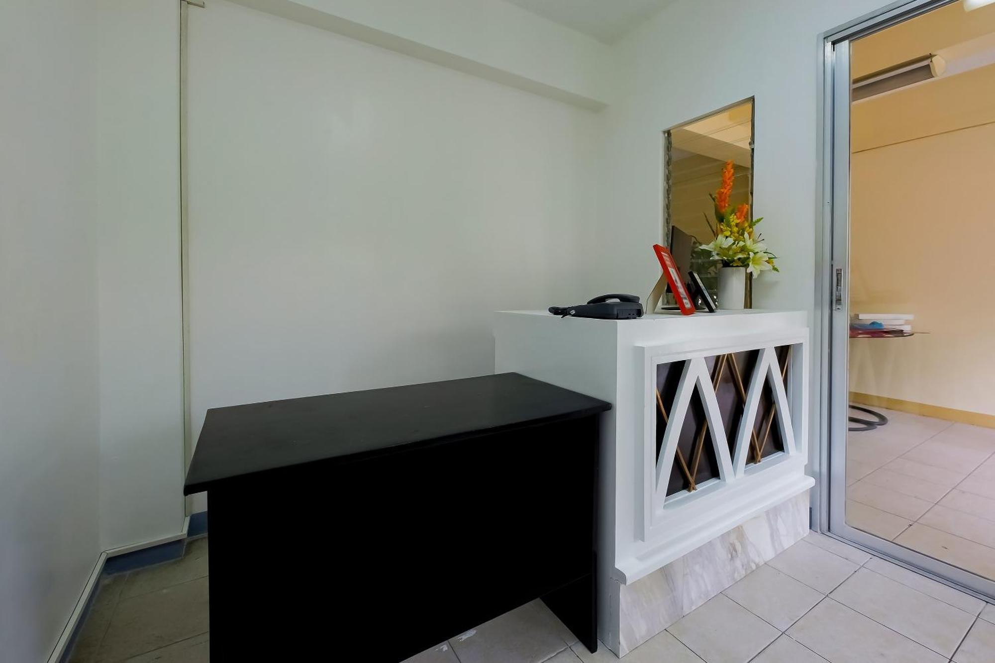 Oyo 840 Orangenest Apartelle Манила Экстерьер фото
