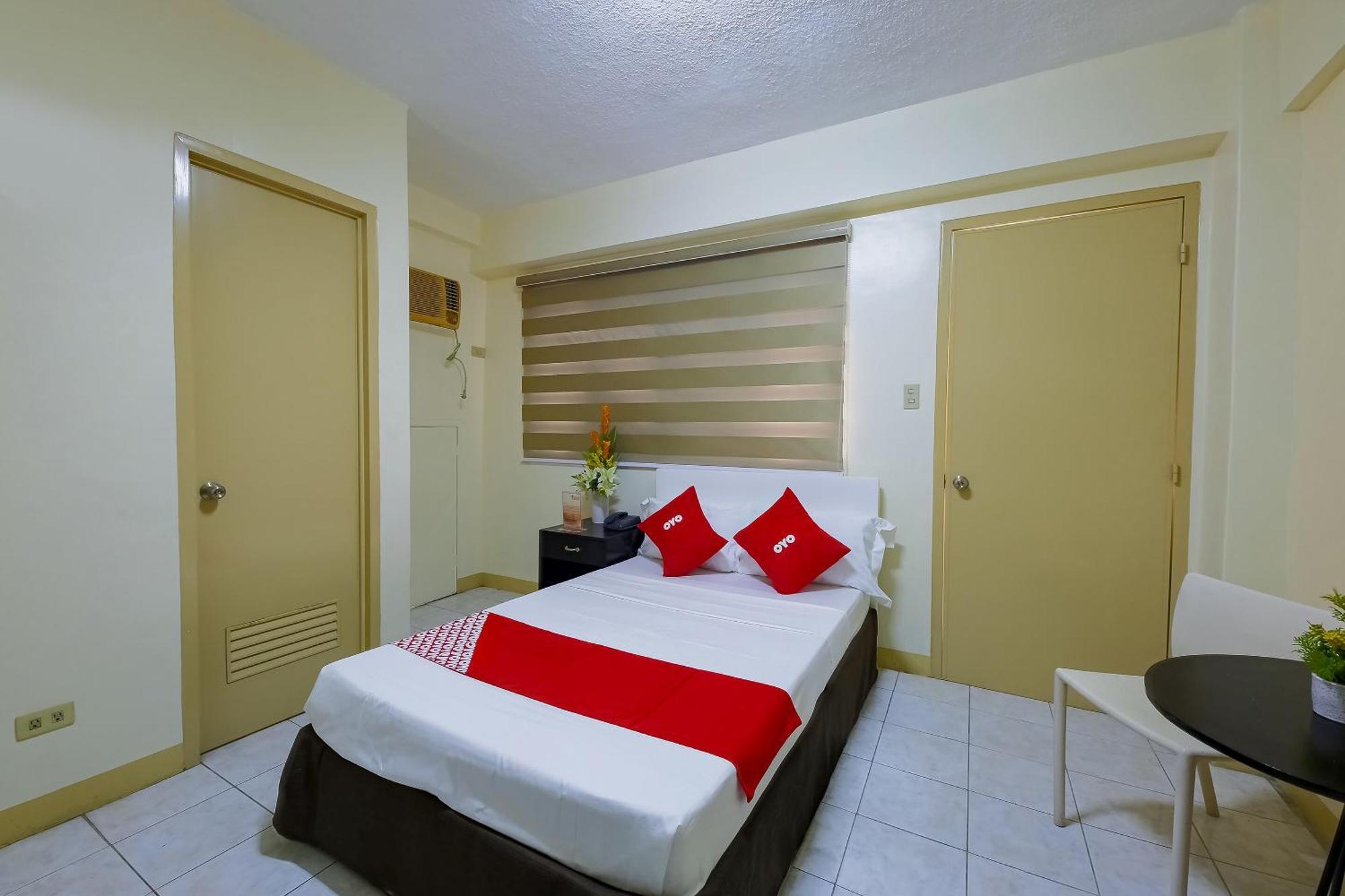 Oyo 840 Orangenest Apartelle Манила Экстерьер фото