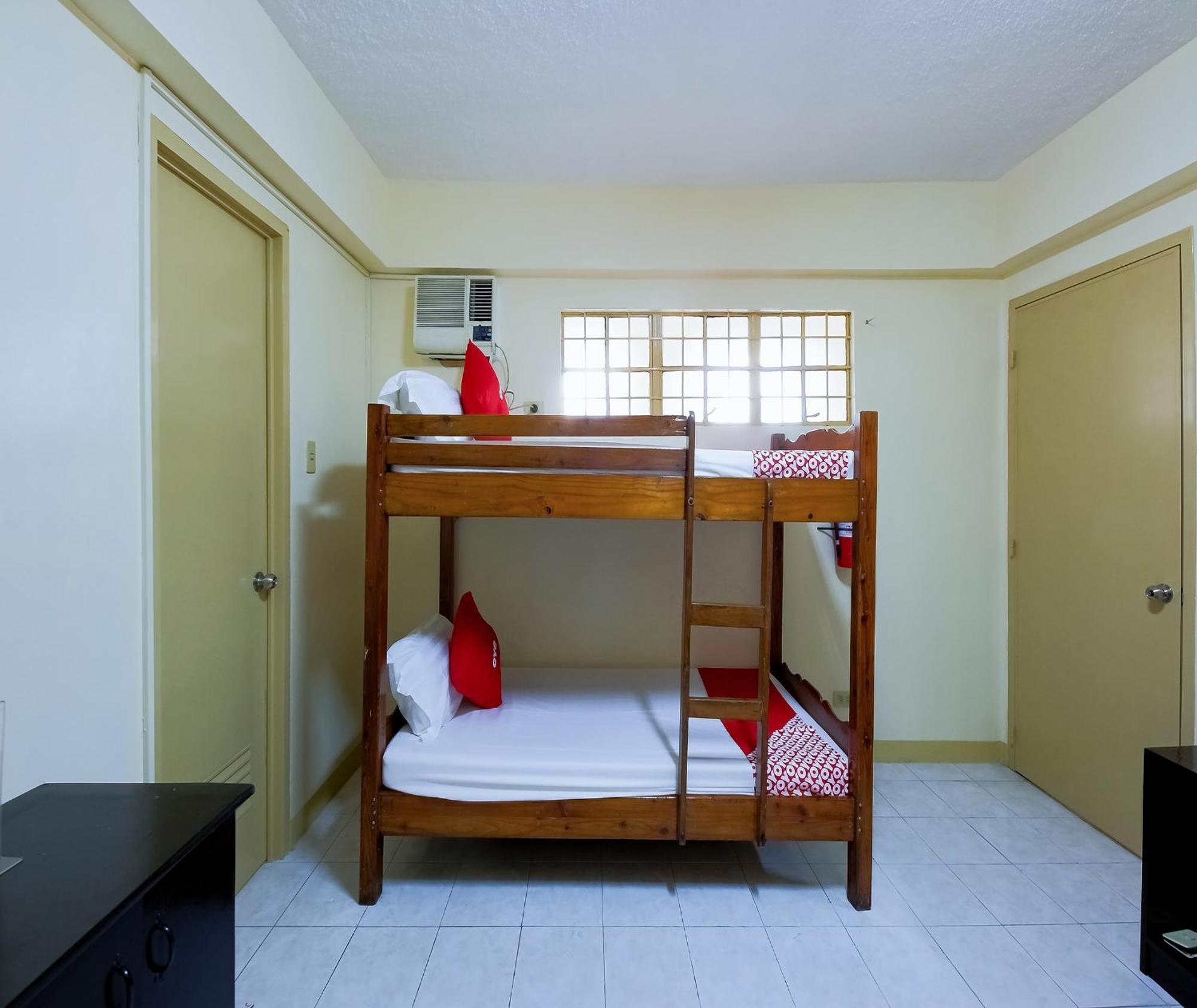 Oyo 840 Orangenest Apartelle Манила Экстерьер фото