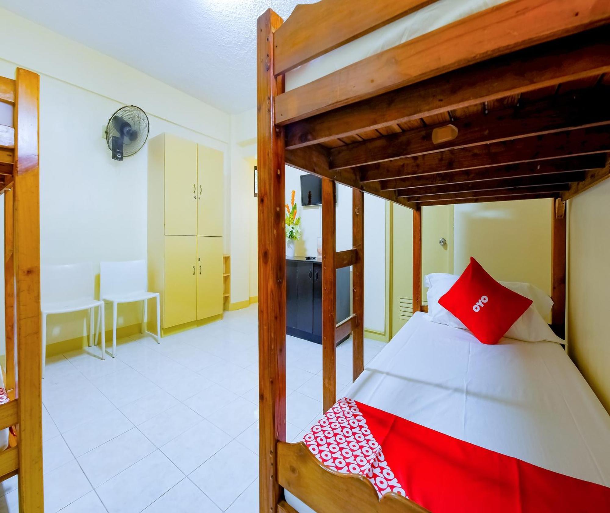 Oyo 840 Orangenest Apartelle Манила Экстерьер фото